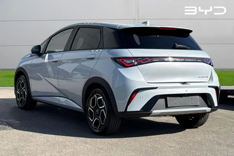  BYD Dolphin 60.48kWh Design Auto 5dr Thumbnail #2