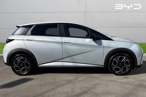  BYD Dolphin 60.48kWh Design Auto 5dr Thumbnail #3