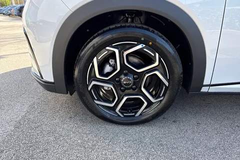  BYD Dolphin 60.48kWh Design Auto 5dr Thumbnail #6