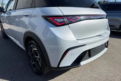  BYD Dolphin 60.48kWh Design Auto 5dr Thumbnail #15