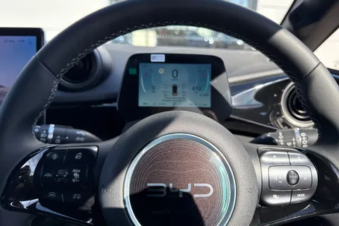  BYD Dolphin 60.48kWh Design Auto 5dr Thumbnail #31