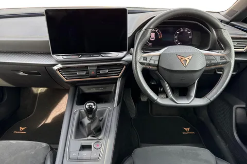 18 of 45 for CUPRA Leon 1.5 TSI V2 Euro 6 (s/s) 5dr