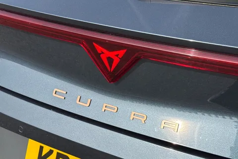 29 of 45 for CUPRA Leon 1.5 TSI V2 Euro 6 (s/s) 5dr