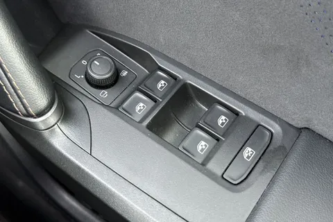 34 of 45 for CUPRA Leon 1.5 TSI V2 Euro 6 (s/s) 5dr