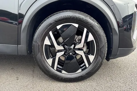 PL24DSO PEUGEOT 2008 1.2 PureTech GT EAT Euro 6 (s/s) 5dr Thumbnail #8