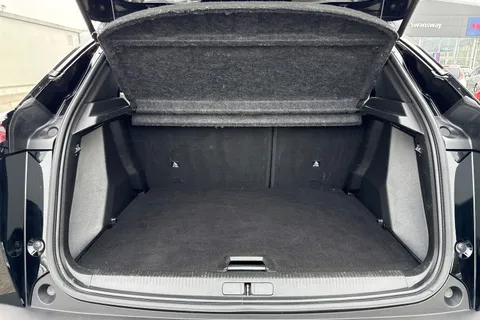 PL24DSO PEUGEOT 2008 1.2 PureTech GT EAT Euro 6 (s/s) 5dr Thumbnail #11