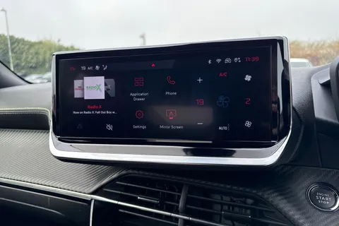 PL24DSO PEUGEOT 2008 1.2 PureTech GT EAT Euro 6 (s/s) 5dr Thumbnail #13