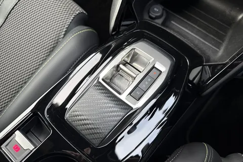 PL24DSO PEUGEOT 2008 1.2 PureTech GT EAT Euro 6 (s/s) 5dr Thumbnail #21