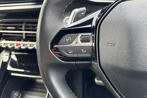 PL24DSO PEUGEOT 2008 1.2 PureTech GT EAT Euro 6 (s/s) 5dr Thumbnail #40