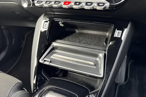 PL24DSO PEUGEOT 2008 1.2 PureTech GT EAT Euro 6 (s/s) 5dr Thumbnail #56