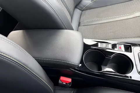 PL24DSO PEUGEOT 2008 1.2 PureTech GT EAT Euro 6 (s/s) 5dr Thumbnail #58