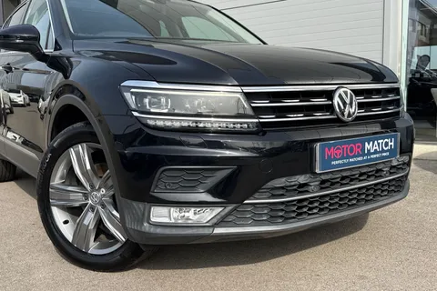 GY66YMK Volkswagen Tiguan 2.0 TDI BlueMotion Tech SEL 4Motion Euro 6 (s/s) 5dr Thumbnail #9