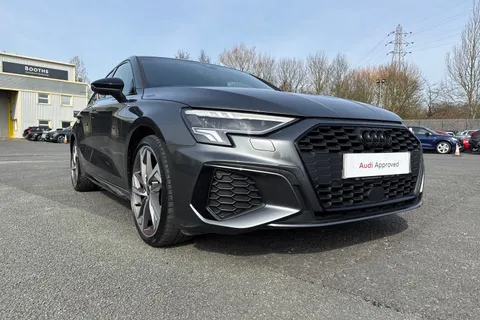 PF23FET Audi A3 Sportback MY23.5 Black Edition 35 TFSI  150 PS 6-speed Thumbnail #30