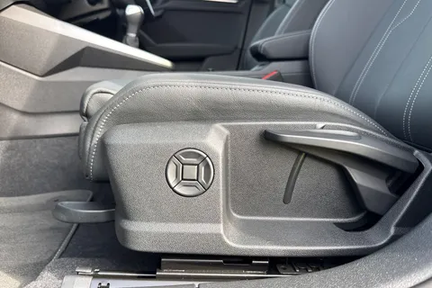 PF23FET Audi A3 Sportback MY23.5 Black Edition 35 TFSI  150 PS 6-speed Thumbnail #39