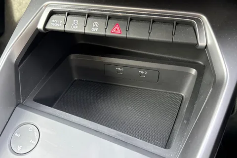 PF23FET Audi A3 Sportback MY23.5 Black Edition 35 TFSI  150 PS 6-speed Thumbnail #45