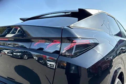 7 of 67 for PEUGEOT E-3008 73kWh GT Auto 5dr