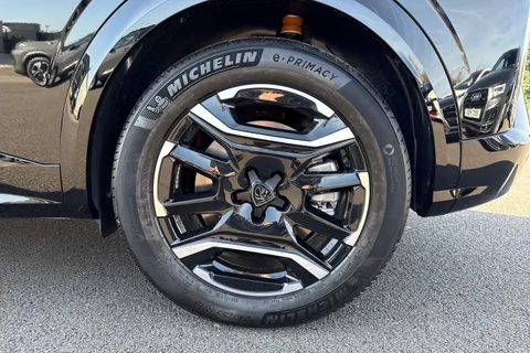 11 of 67 for PEUGEOT E-3008 73kWh GT Auto 5dr