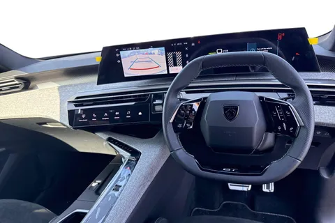 17 of 67 for PEUGEOT E-3008 73kWh GT Auto 5dr