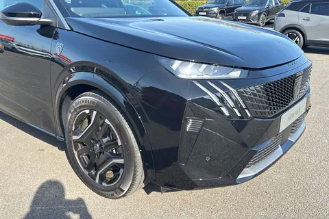 24 of 67 for PEUGEOT E-3008 73kWh GT Auto 5dr