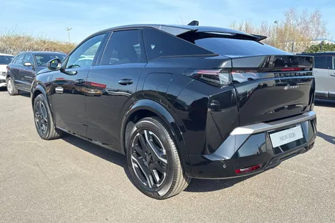 28 of 67 for PEUGEOT E-3008 73kWh GT Auto 5dr