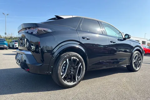 31 of 67 for PEUGEOT E-3008 73kWh GT Auto 5dr