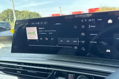 43 of 67 for PEUGEOT E-3008 73kWh GT Auto 5dr