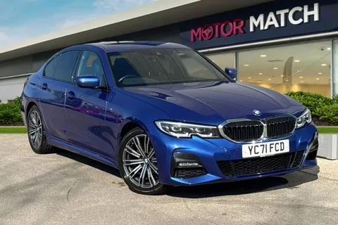 YC71FCD BMW 3 Series 2.0 318i M Sport Auto Euro 6 (s/s) 4dr Thumbnail #2