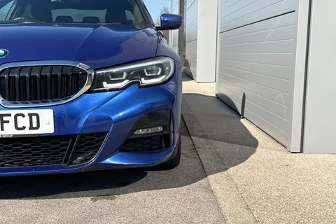 YC71FCD BMW 3 Series 2.0 318i M Sport Auto Euro 6 (s/s) 4dr Thumbnail #30