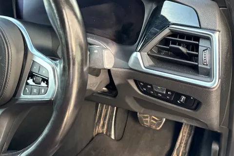 YC71FCD BMW 3 Series 2.0 318i M Sport Auto Euro 6 (s/s) 4dr Thumbnail #40