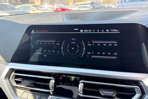 YC71FCD BMW 3 Series 2.0 318i M Sport Auto Euro 6 (s/s) 4dr Thumbnail #44