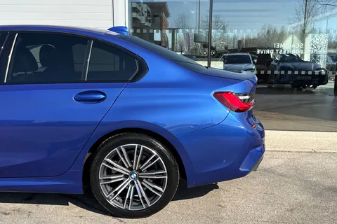 YC71FCD BMW 3 Series 2.0 318i M Sport Auto Euro 6 (s/s) 4dr Thumbnail #60