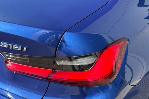 YC71FCD BMW 3 Series 2.0 318i M Sport Auto Euro 6 (s/s) 4dr Thumbnail #61