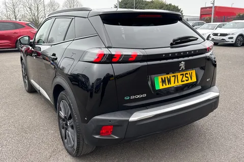 MW71ZSV PEUGEOT e-2008 50kWh GT Premium Auto 5dr Thumbnail #8