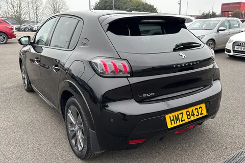 8 of 67 for PEUGEOT e-208 50kWh Allure Premium Auto 5dr