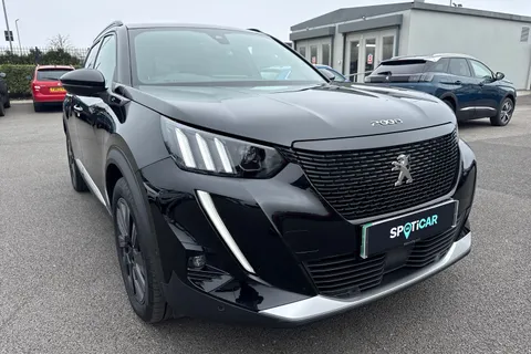 MW71ZSV PEUGEOT e-2008 50kWh GT Premium Auto 5dr Thumbnail #9