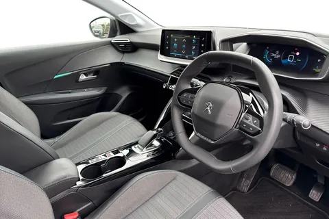 14 of 67 for PEUGEOT e-208 50kWh Allure Premium Auto 5dr