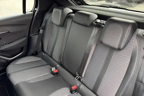 19 of 67 for PEUGEOT e-208 50kWh Allure Premium Auto 5dr