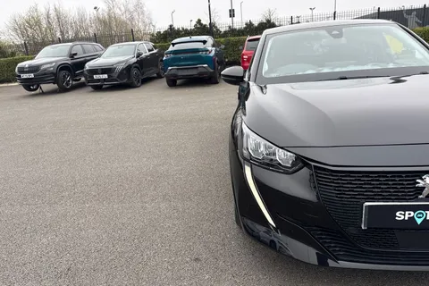 25 of 67 for PEUGEOT e-208 50kWh Allure Premium Auto 5dr