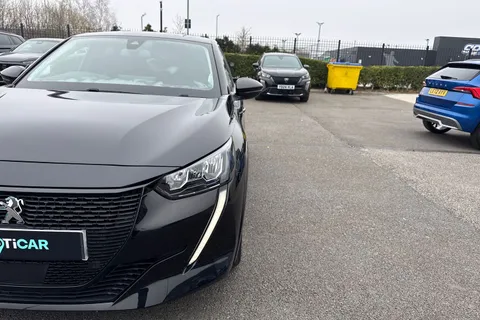 26 of 67 for PEUGEOT e-208 50kWh Allure Premium Auto 5dr