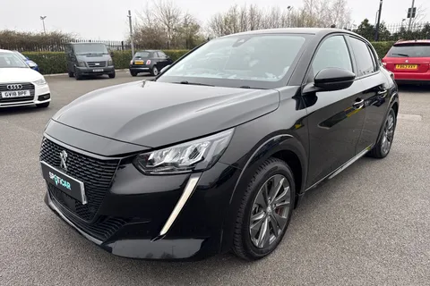 27 of 67 for PEUGEOT e-208 50kWh Allure Premium Auto 5dr