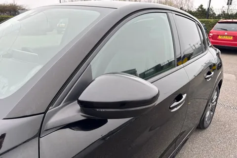 29 of 67 for PEUGEOT e-208 50kWh Allure Premium Auto 5dr