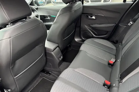 36 of 67 for PEUGEOT e-208 50kWh Allure Premium Auto 5dr