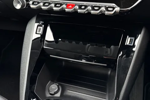 53 of 67 for PEUGEOT e-208 50kWh Allure Premium Auto 5dr