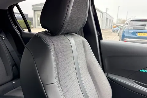 59 of 67 for PEUGEOT e-208 50kWh Allure Premium Auto 5dr