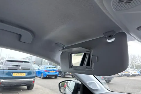 61 of 67 for PEUGEOT e-208 50kWh Allure Premium Auto 5dr