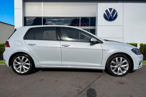 3 of 61 for Volkswagen Golf 1.5 TSI SE Nav EVO 130PS 5Dr ⭐17' Karlskoga Alloys, Park Assist⭐