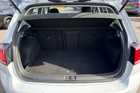 7 of 61 for Volkswagen Golf 1.5 TSI SE Nav EVO 130PS 5Dr ⭐17' Karlskoga Alloys, Park Assist⭐