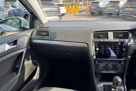 20 of 61 for Volkswagen Golf 1.5 TSI SE Nav EVO 130PS 5Dr ⭐17' Karlskoga Alloys, Park Assist⭐