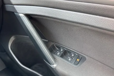 21 of 61 for Volkswagen Golf 1.5 TSI SE Nav EVO 130PS 5Dr ⭐17' Karlskoga Alloys, Park Assist⭐