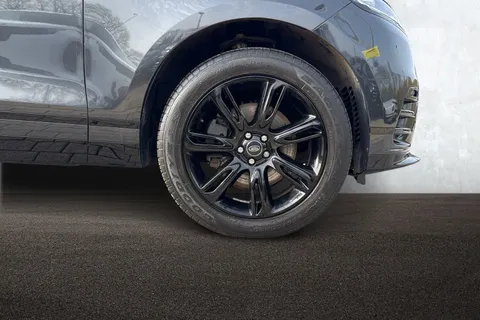 9 of 47 for Land Rover Range Rover Velar 2.0 D200 Velar Edition 5dr